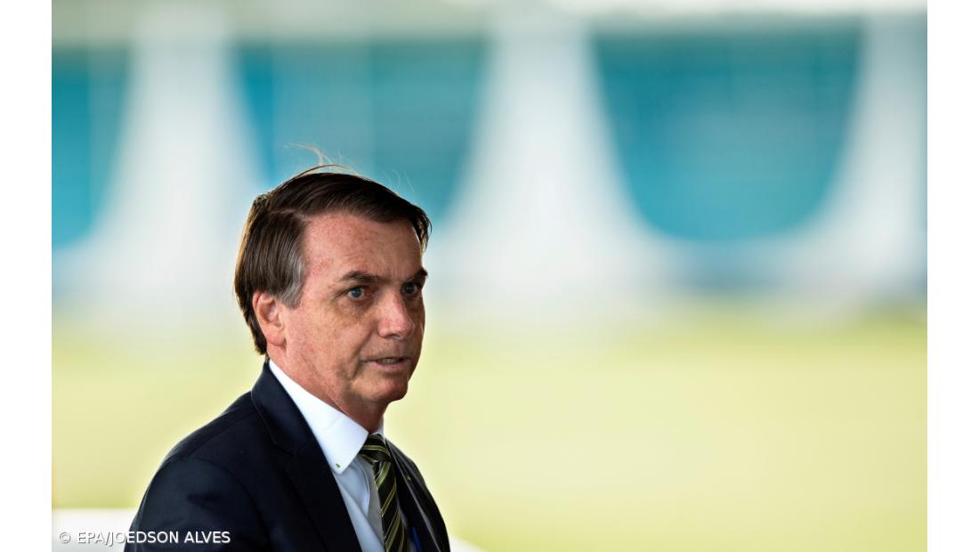 Campanha de Bolsonaro denuncia crime de propaganda eleitoral, Tribunal pede provas