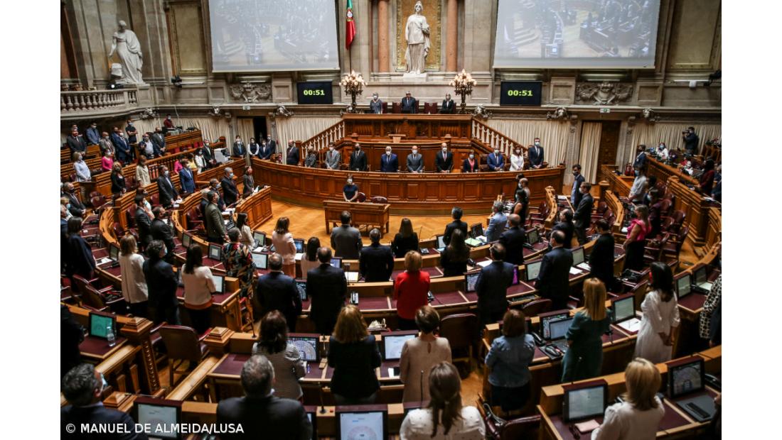 Parlamento inicia na quinta-feira testes rápidos a deputados e outras pessoas da AR