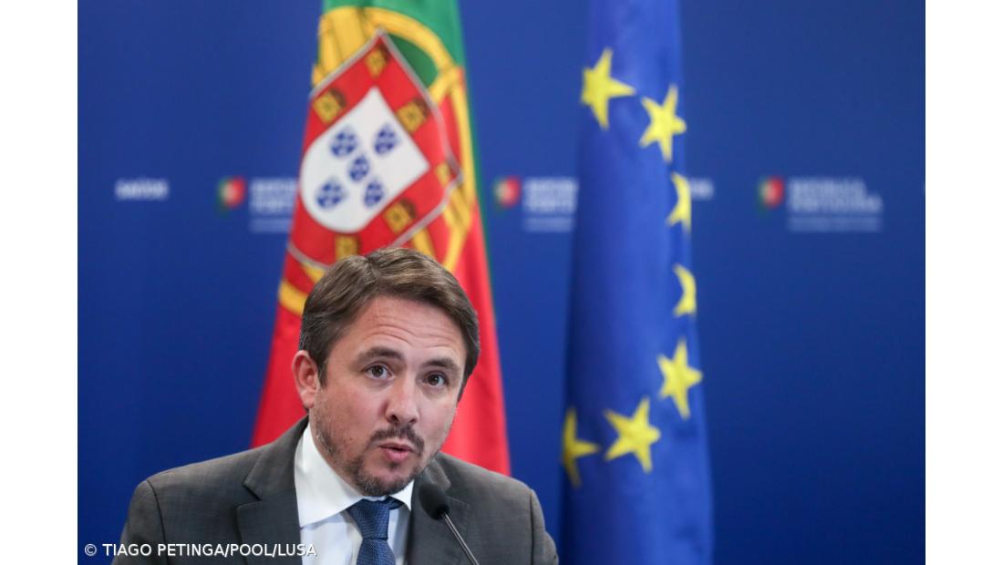 Governo garante que aumento de casos não está a resultar em mais internamentos