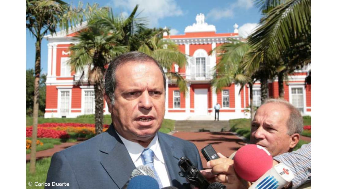 Carlos César não atribui importância a visita de Cavaco Silva