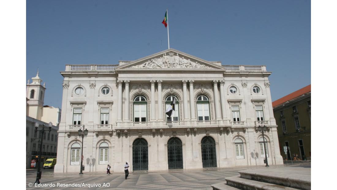 Câmara de Lisboa lamenta atraso na instalação de câmaras de vigilância para controlo do trânsito