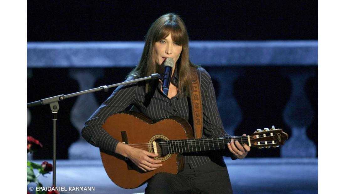 Woody Allen, Carla Bruni e John Galliano são parte da "civilização do espectáculo"