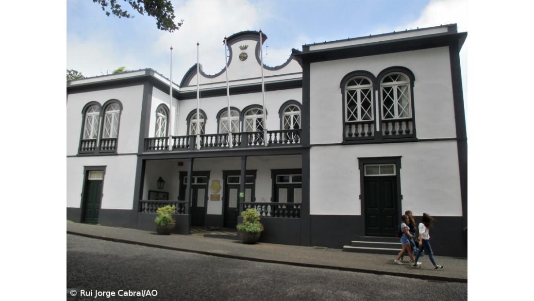 Câmara de Machico suspende atendimento presencial devido a aumento de casos