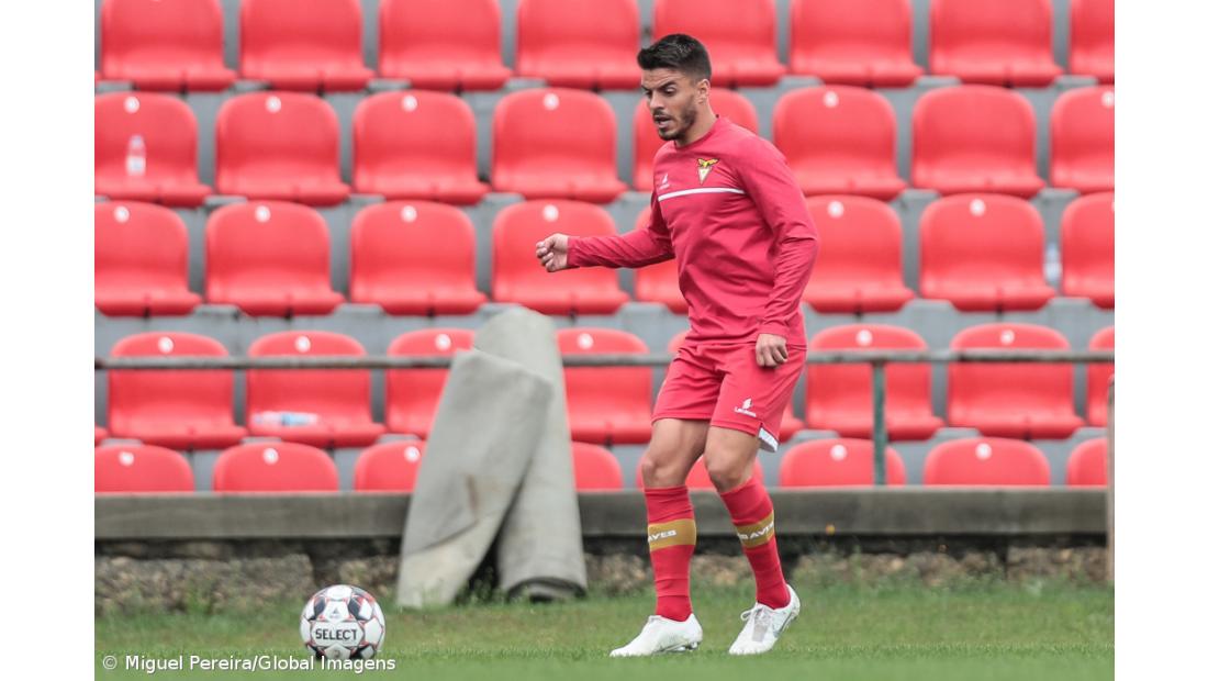 Médio Rúben Oliveira apontado ao Santa Clara