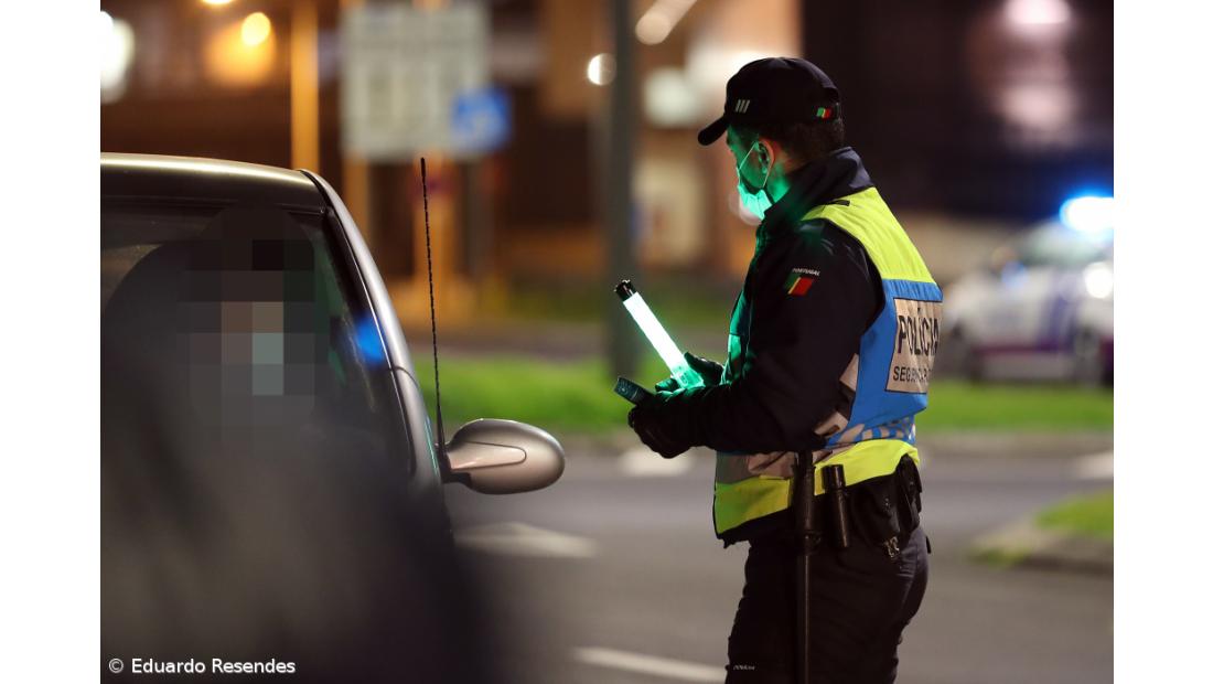 PSP deteve 11 infetados com Covid-19 a circular na rua – Imagem 2