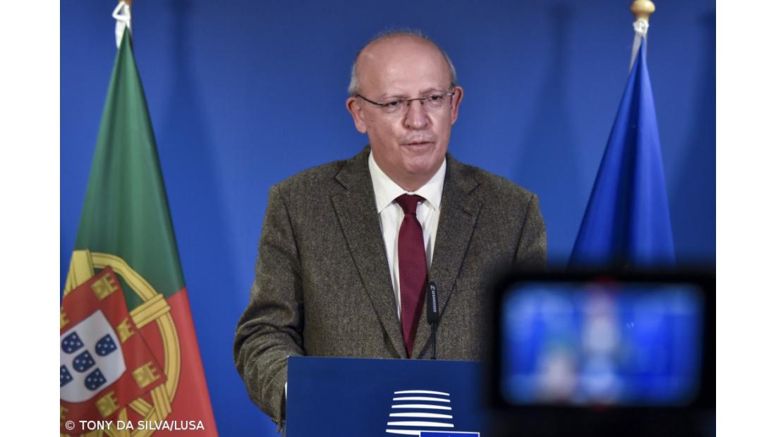 Santos Silva aceitou convite para ir "proximamente" a Kiev 