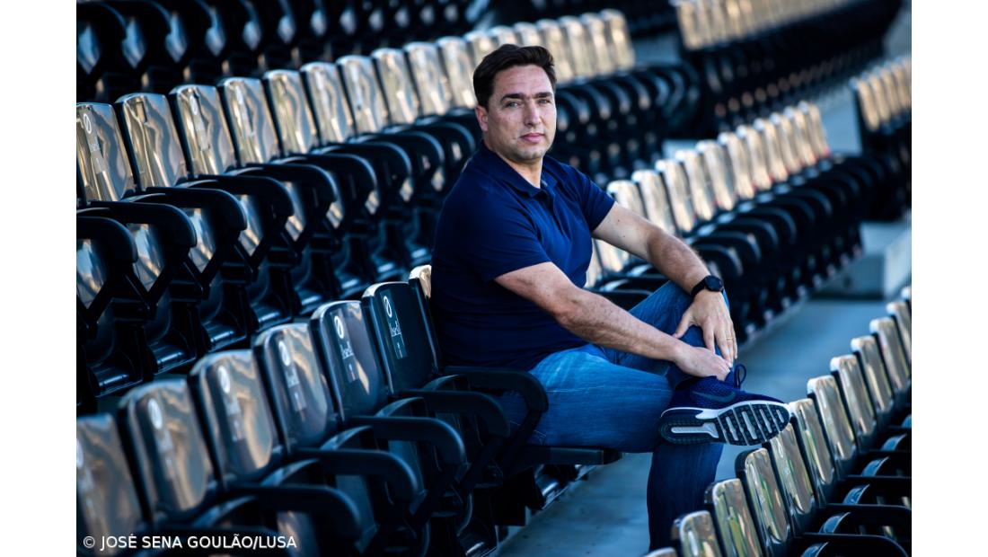 Rui Jorge com grupo completo no último treino na Cidade do Futebol