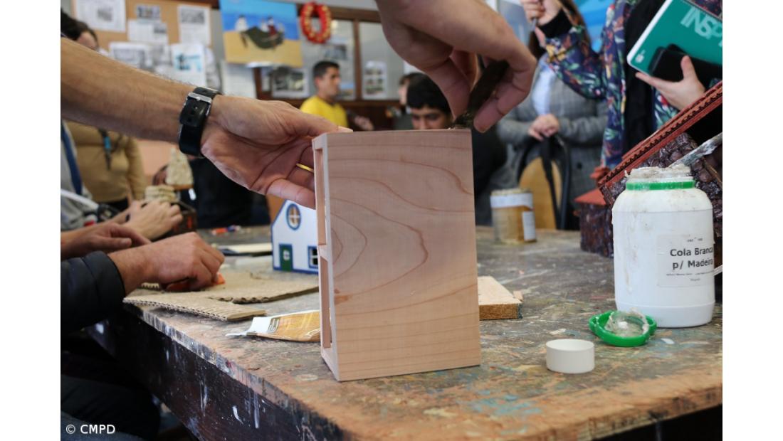 Utentes da Casa dos Manaias partilham exposição “Reconstruir Histórias de Vida”