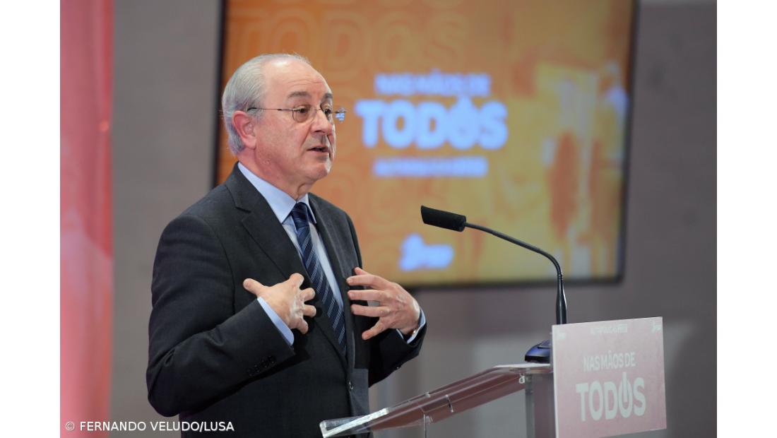 Reunião abre com discurso de Rio sobre moção que propõe governar ao centro