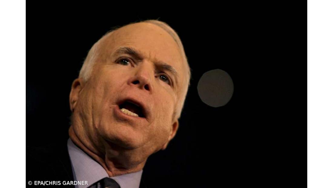 Mãe do senador John Mccain internada em Lisboa