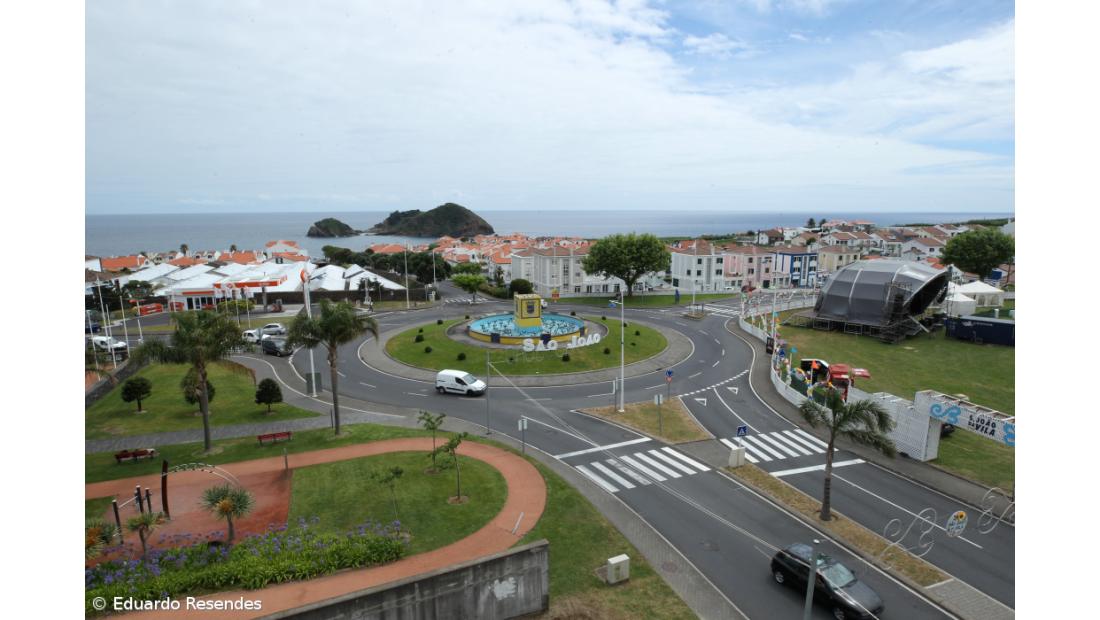 Maioria dos restaurantes em Vila Franca do Campo fechou porque ‘take-away’ "não compensa"
