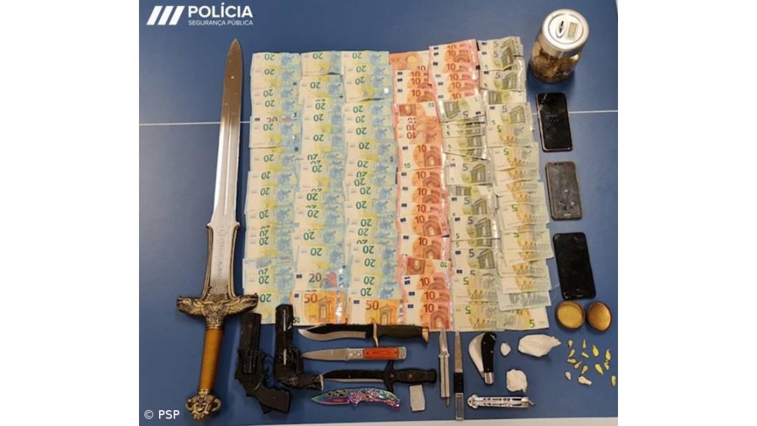 PSP detém em São Miguel suspeitos de alegada rede de tráfico de droga