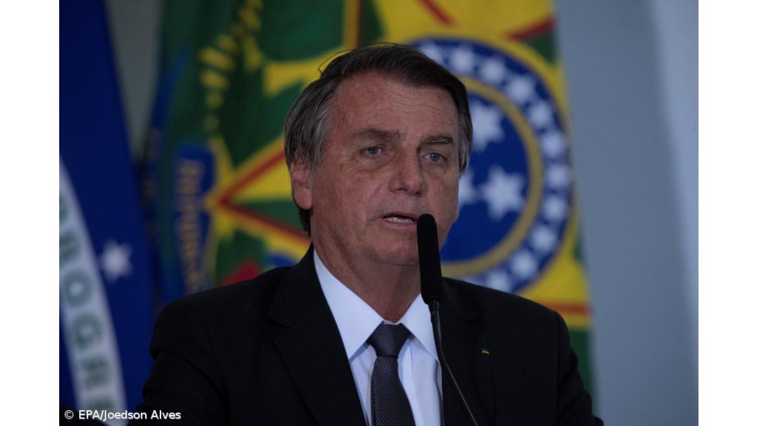 Jair Bolsonaro confirma presença no funeral
