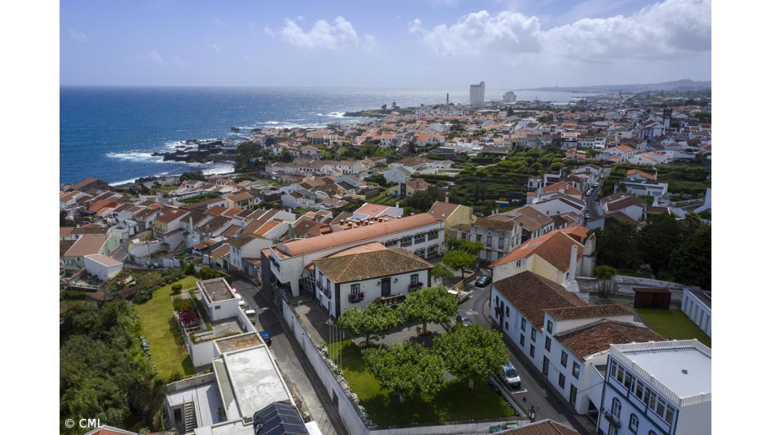 Estudantes da Lagoa podem candidatar-se às bolsas de estudo de mérito e para estudantes deslocados