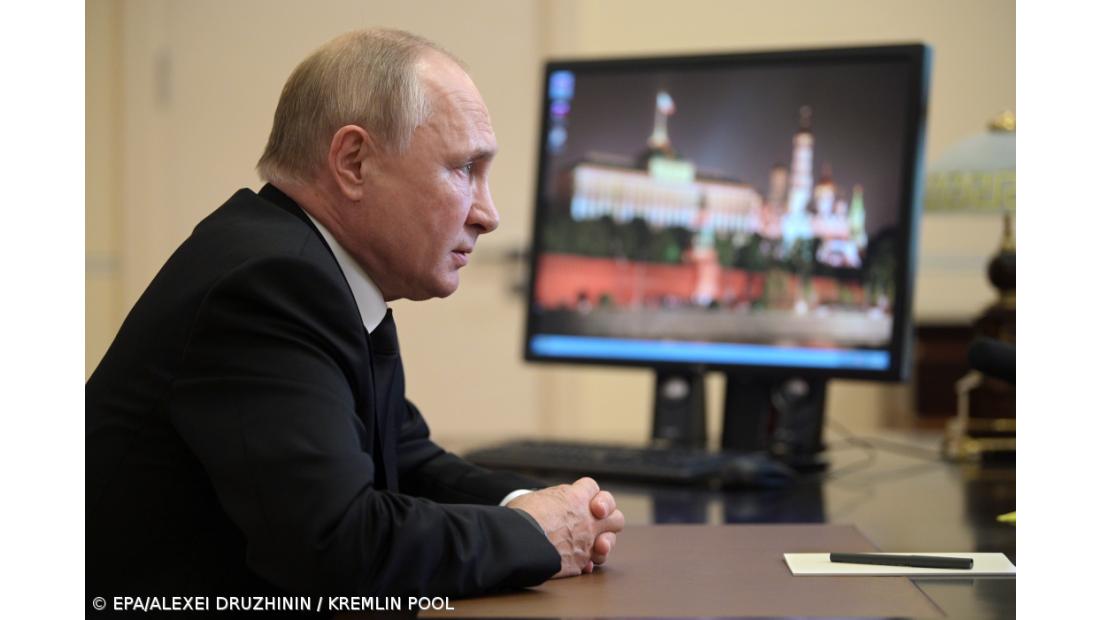 Putin garantiu a Macron que quer retirar tropas da Bielorrússia