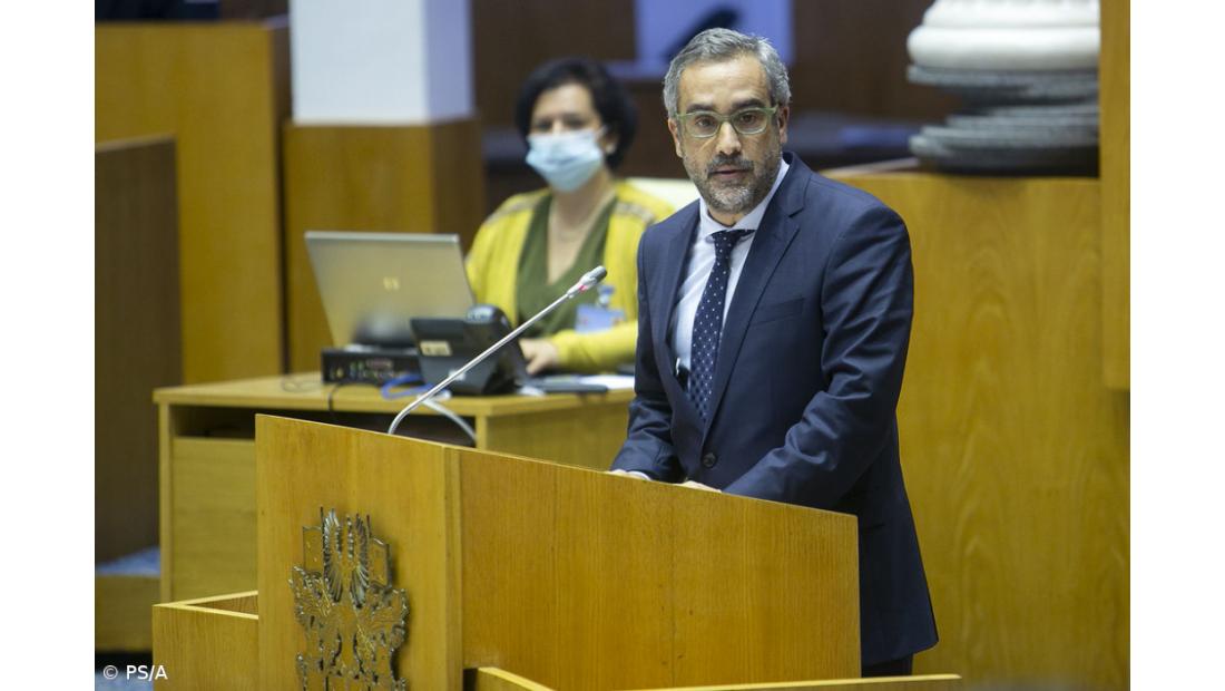 PS/Açores propõe novo estatuto de pessoal não docente com critérios objetivos 