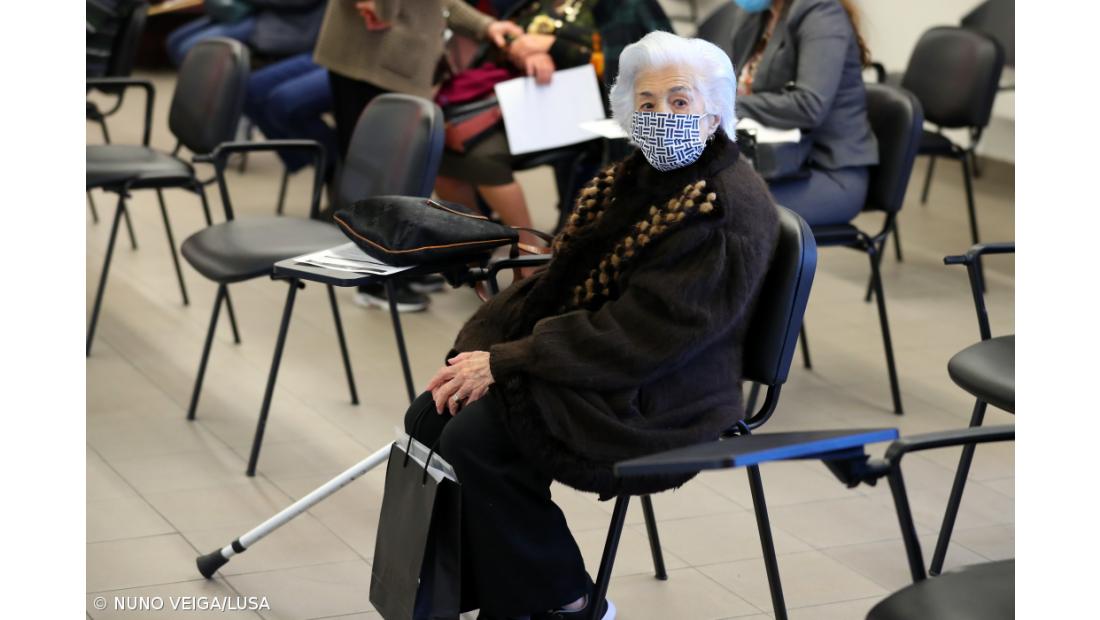 Portugal com 1,9 milhões de cidadãos vacinados com terceira dose