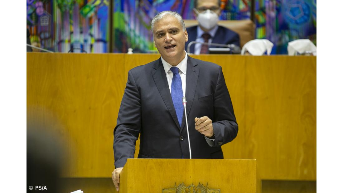 PS/Açores critica Governo PSD/CDS-PP/PPM "derrotado" e "perdido no seu labirinto"