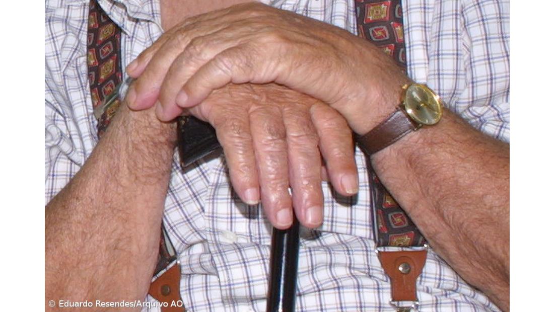 Mudanças de comportamento nos idosos podem indiciar patologias