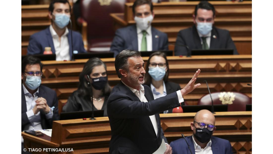 Cotrim de Figueiredo critica apelos do Governo “em desespero de causa”