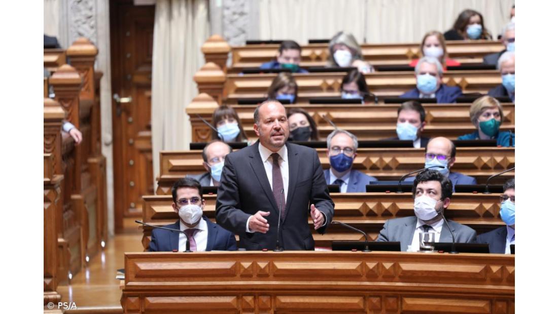 PS, BE e PAN criticam falta de políticas para combater a inflação nos Açores