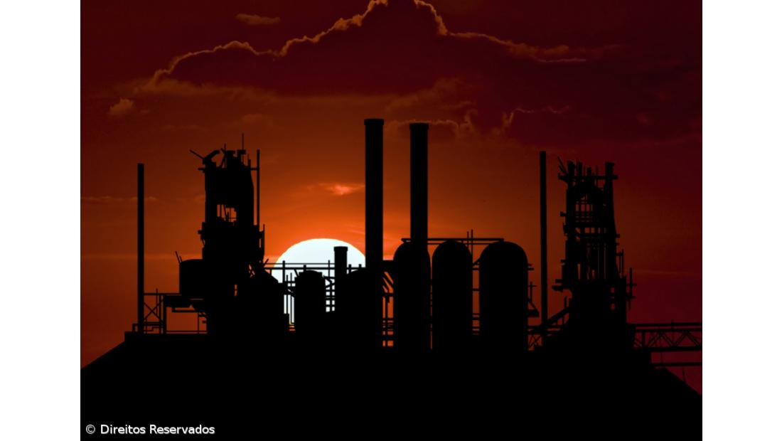 Negócios na indústria diminuem 5,2% em novembro