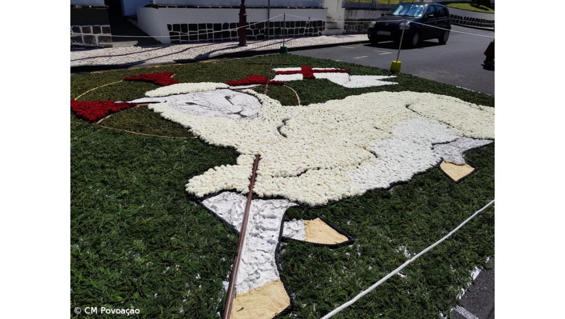 Centenas foram à Povoação ver as Festas do Corpo de Deus – Imagem 3