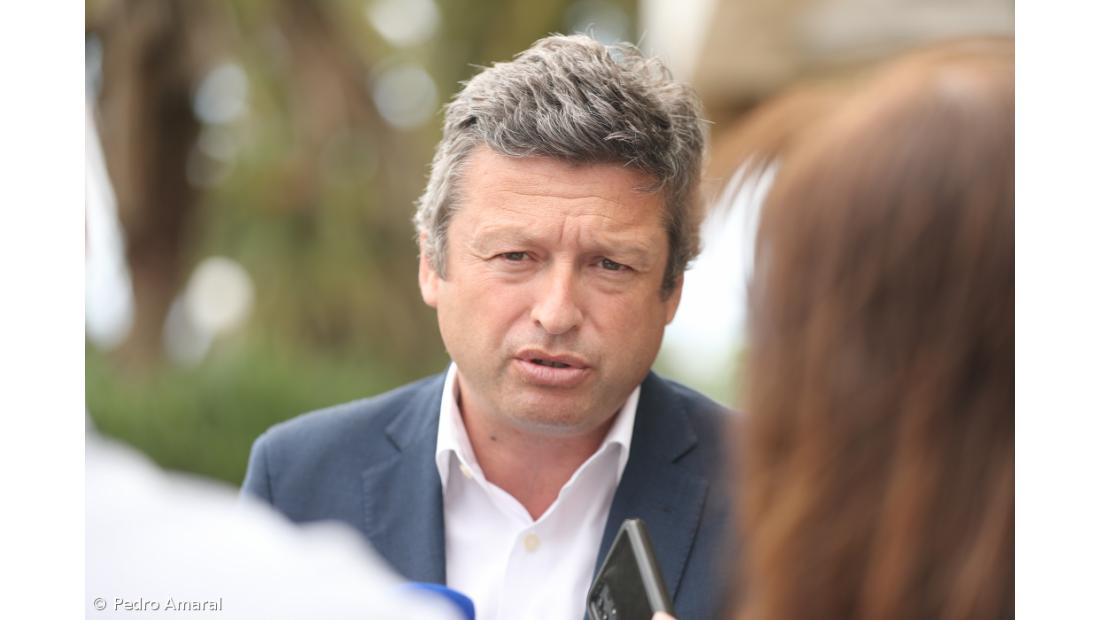 Governo dos Açores e sindicatos iniciam processo para revisão da carreira médica