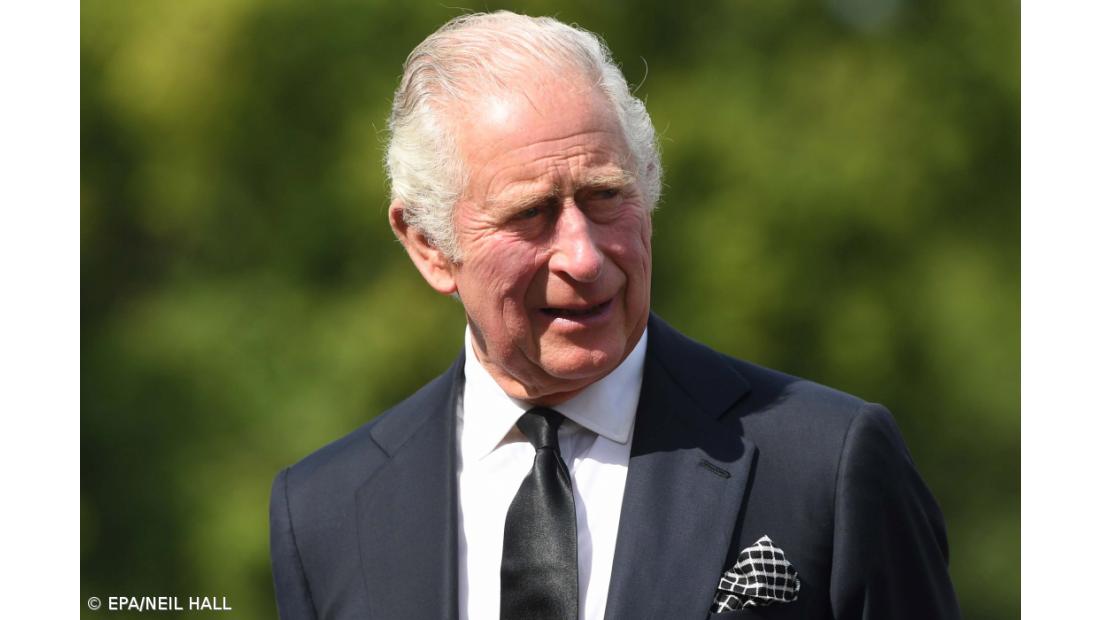 Monograma do Rei Carlos III estreado esta terça-feira