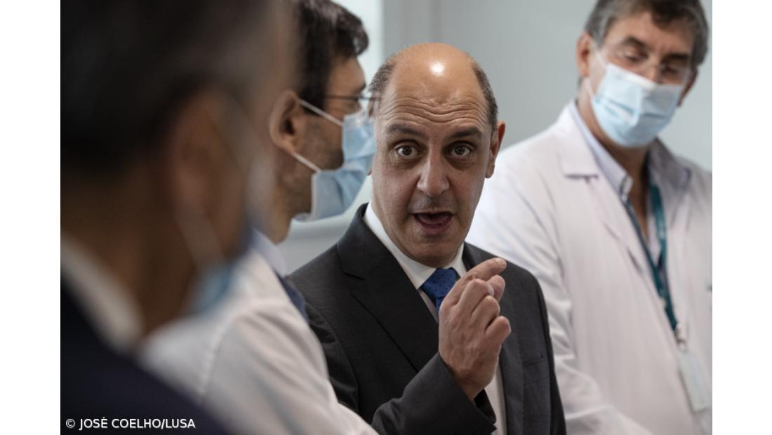 Ministro da Saúde afasta regresso ao estado de alerta