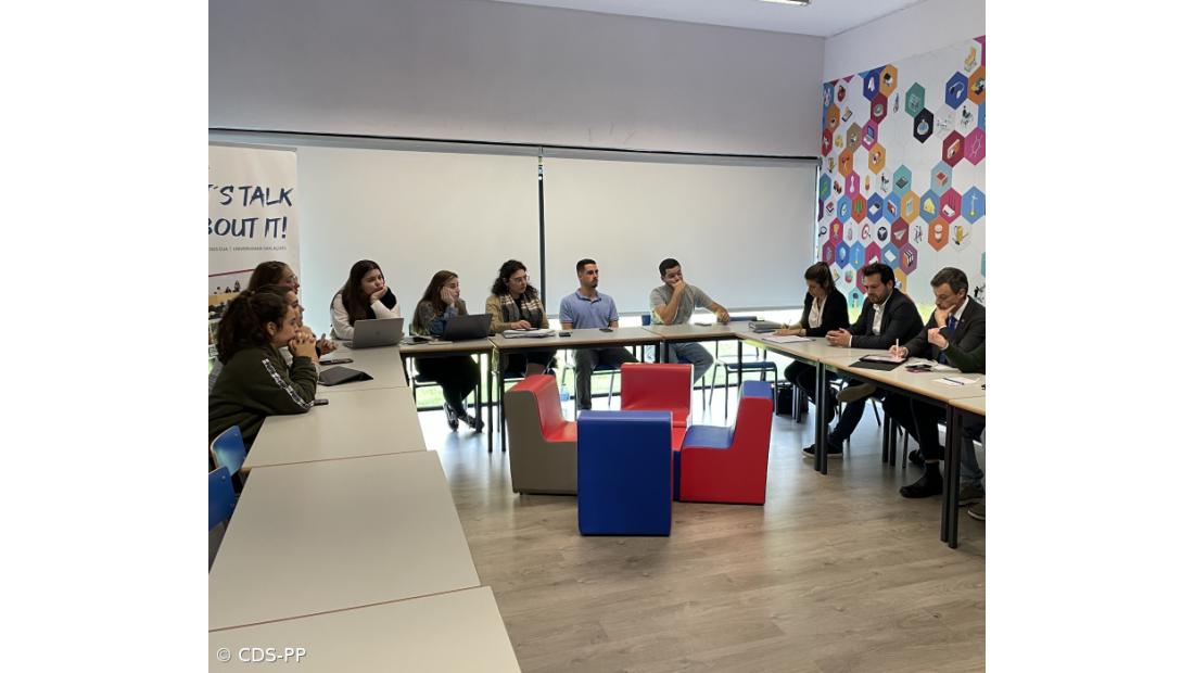 CDS-PP/Açores alerta para falta de alojamento para estudantes na região 