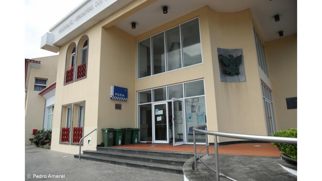 Prisão preventiva para suspeito de roubo na Ribeira Grande