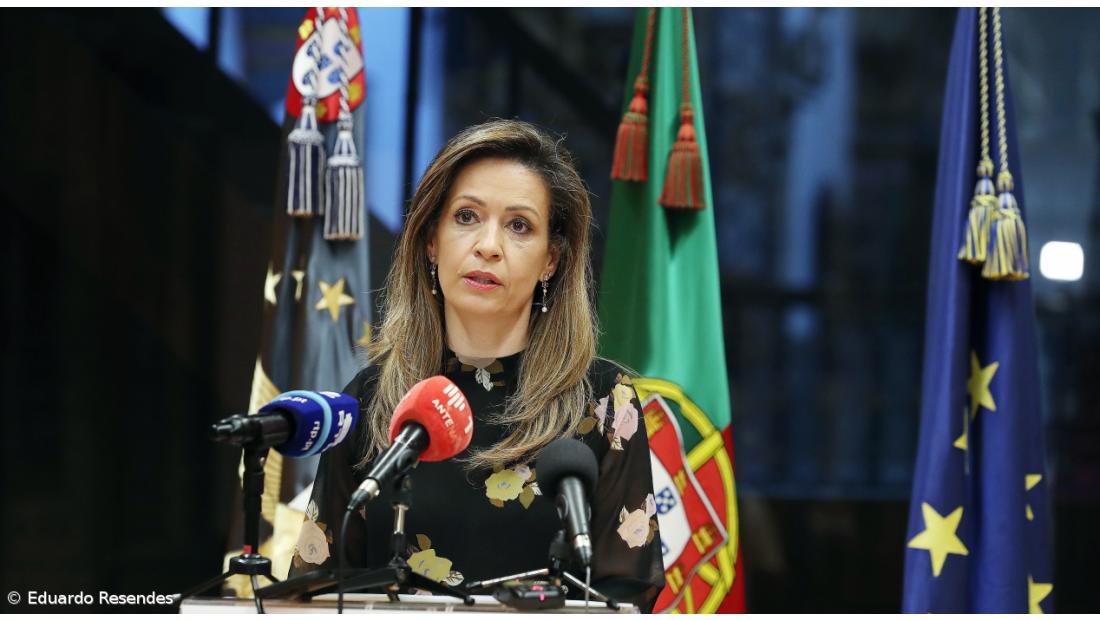 Abertas candidaturas ao ESTAGIAR L e T na Administração Pública