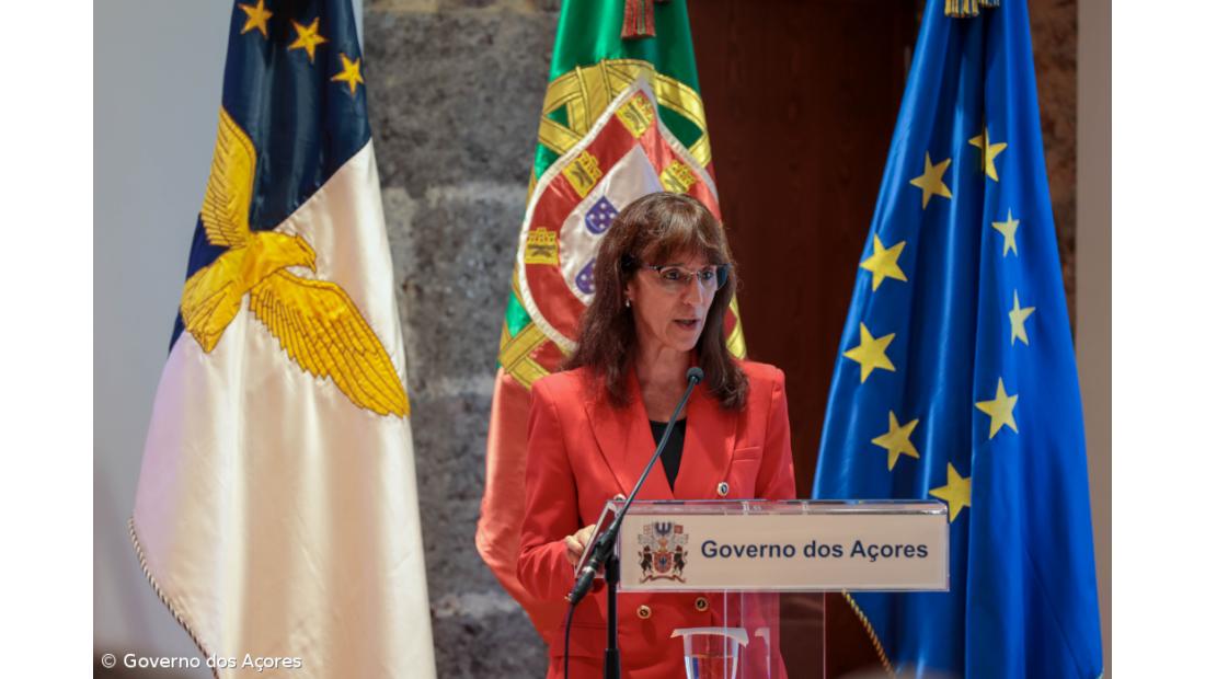 Ministra da Defesa rejeita pressões para afastar o seu secretário-geral arguido 