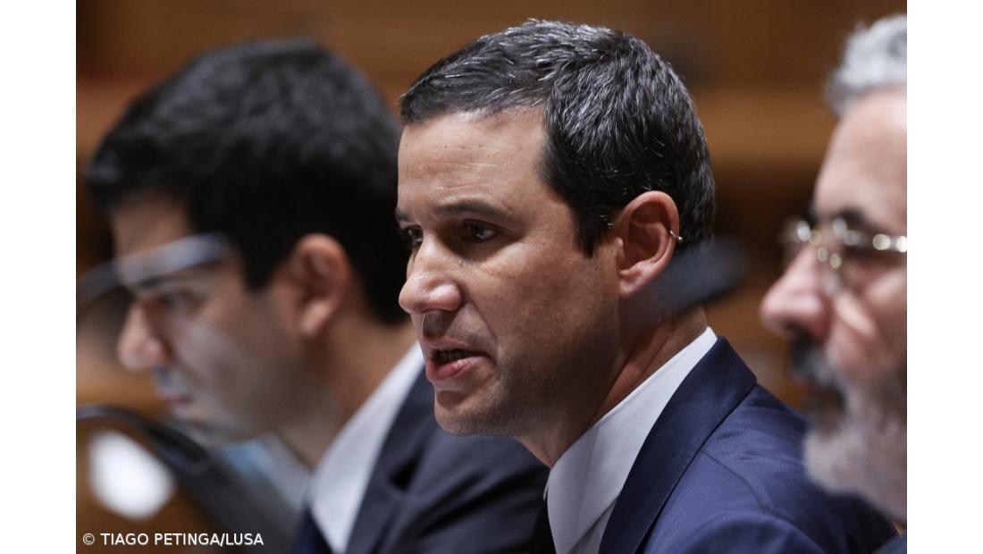 João Galamba nega "ter roubado poder" a ministro com alteração de portaria