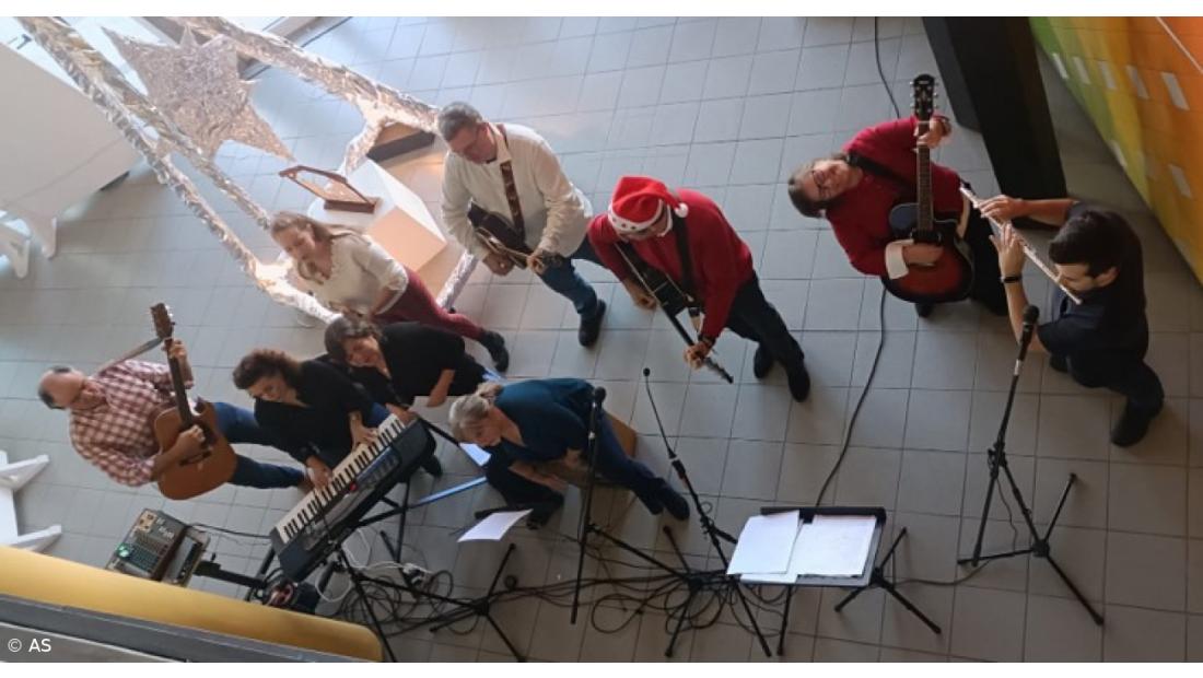 A Comunidade Educativa prepara e vive o Natal na ESLagoa – Imagem 63