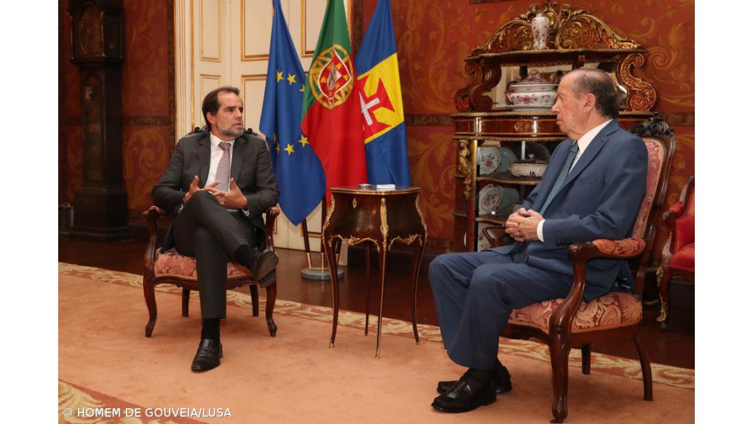 Representante da República reúne-se com Marcelo para abordar situação política