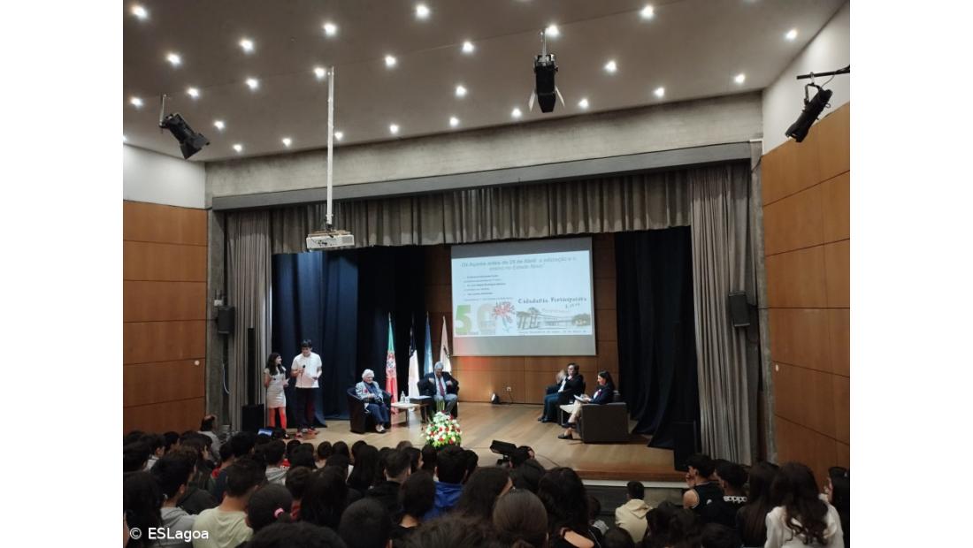 Mesas redondas e experiências na 1ª pessoa sobre alguns aspetos da vida antes de 1974 – Imagem 18