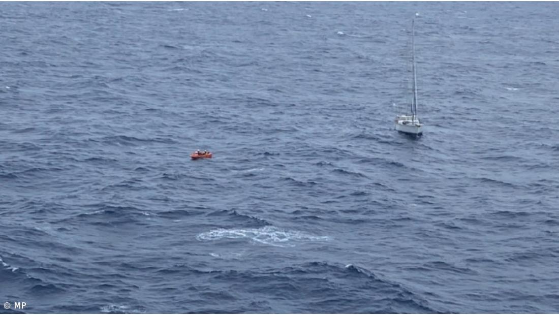 Tripulantes de veleiro resgatados ao largo dos Açores