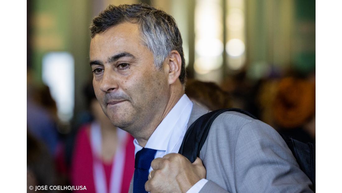 Disciplina da Cidadania marca debate com ministro da Educação, com críticas à esquerda e saudações à direita