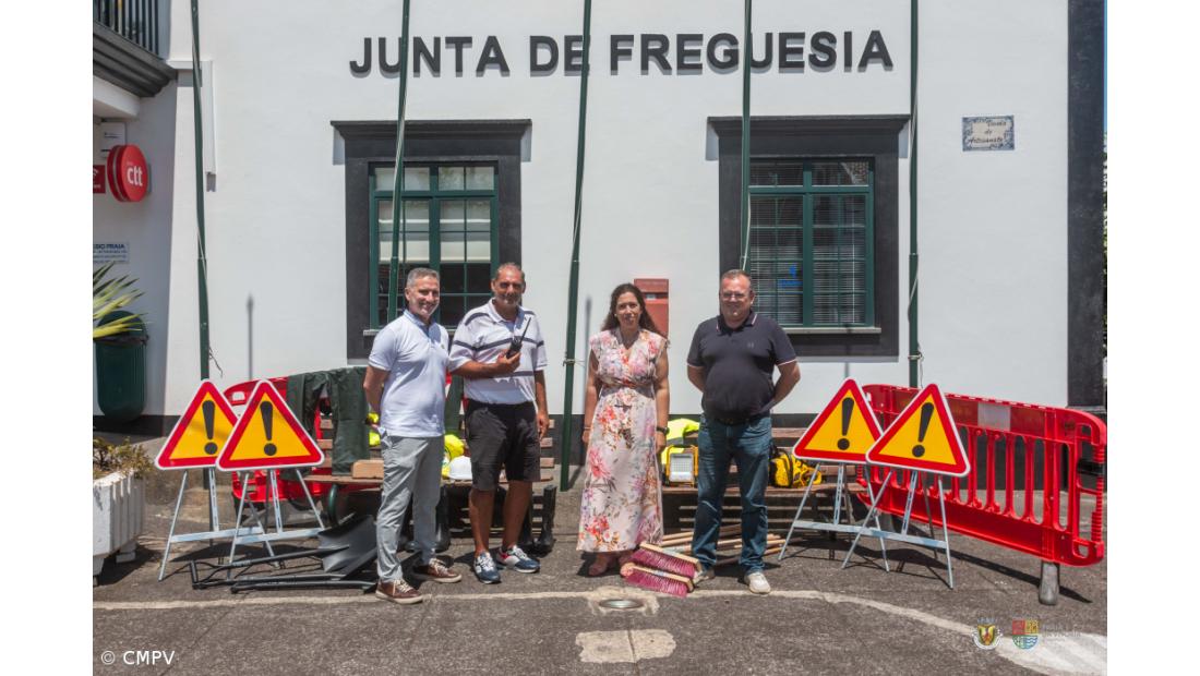 Praia da Vitória entrega equipamentos à junta dos Biscoitos