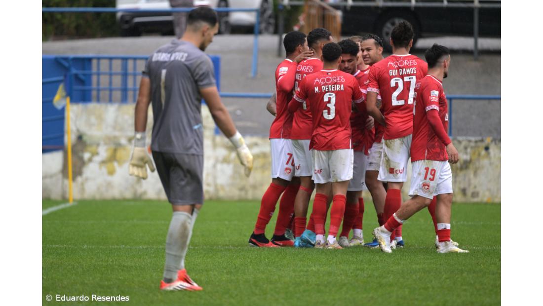 Santa Clara controla Gondomar rumo à quarta eliminatória da Taça de Portugal