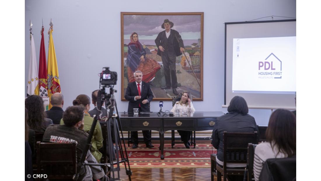 Programa “Housing First” retirou dois sem-abrigo da rua em Ponta Delgada