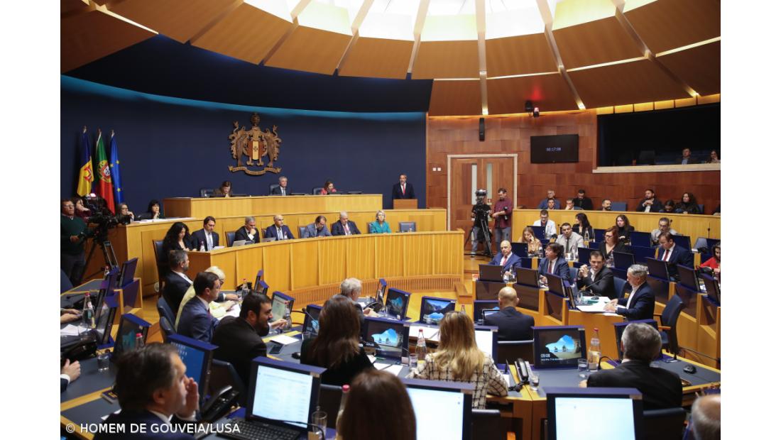 Parlamento da Madeira aprova moção de censura que faz cair Governo Regional