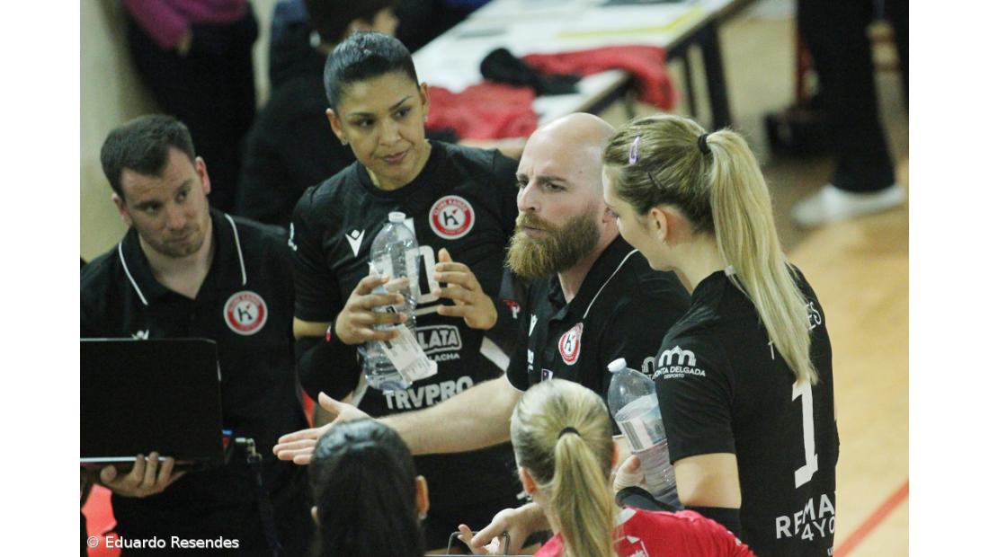 Clube K perde em casa frente ao Benfica e volta às derrotas na Liga feminina 