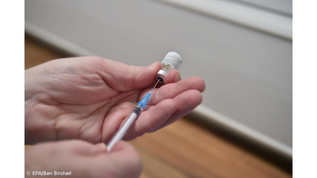 Associação de doentes alerta que falta de vacinas coloca idosos em risco