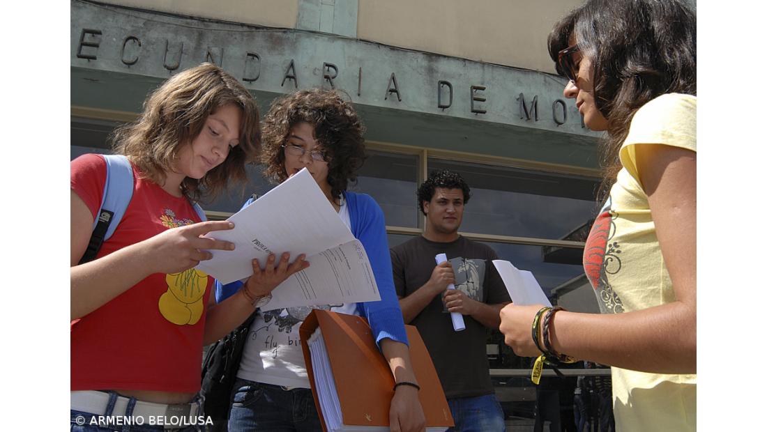 Ministério abre processo disciplinar por fuga de informação no exame de Português