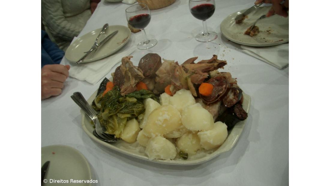 Projeto Familia do Lado junta no domingo ao almoço seis familias nos Açores