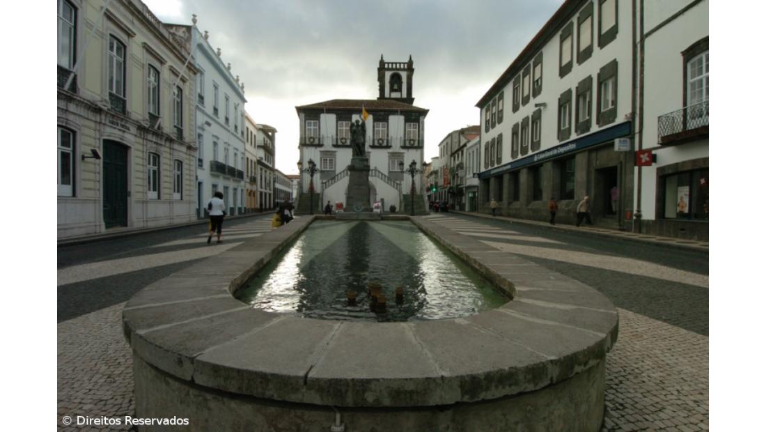 Vereação do PS acusa Câmara de Ponta Delgada de "enganar" cidadãos com orçamento