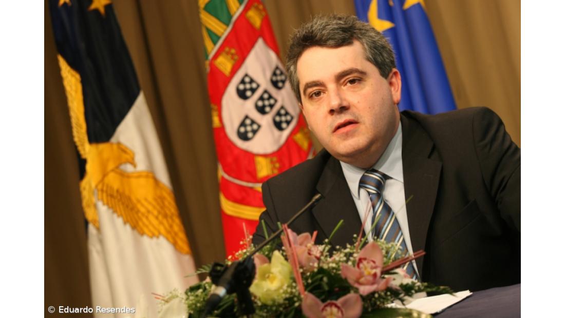  Governo diz que pode apenas "minimizar efeitos" da crise